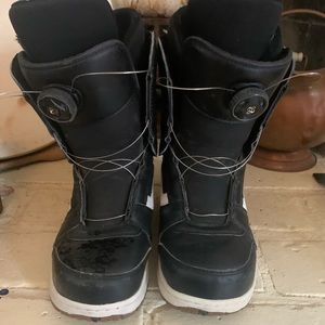Vans Snowboard boots youth size 5
